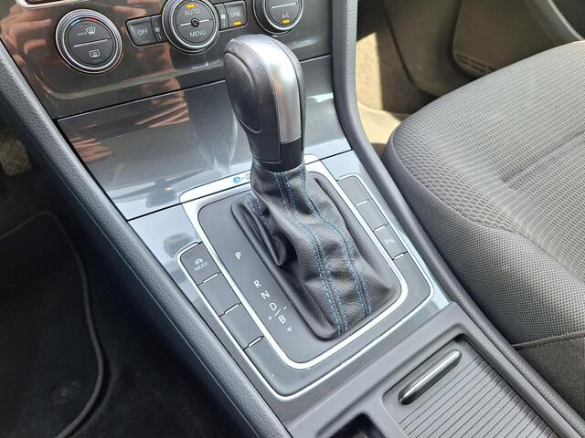 Volkswagen e-Golf e-Golf (Clima,Acc,Navi,App)