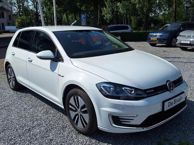 Volkswagen e-Golf e-Golf (Clima,Acc,Navi,App)