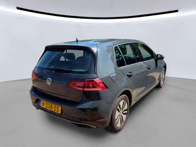 Volkswagen e-Golf E-DITION / SOH 92%/ PARK. SENSOREN/ DIGITAL DASHBOARD/ CRUISE/ LED/ NAVI/ CLIMA/ 16" LMV