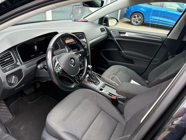 Volkswagen e-Golf e-Golf 136pk | Virtual Cockpit | Stoelverwarming | Adaptive Cruise | Camera |