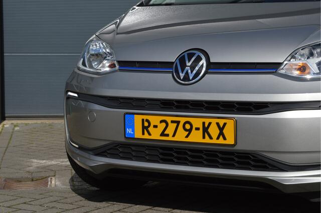 Volkswagen e-Up e-Up! | Auto. airco/Stoelverw/Bluetooth | 205km actieradius. Financiering mogelijk! Stoelverw/Bluetooth |