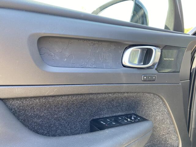 Volvo C40 Recharge Twin Intro Edition 78 kWh met warmtepomp (rangeverlenger) Premium audio Harman Kardon