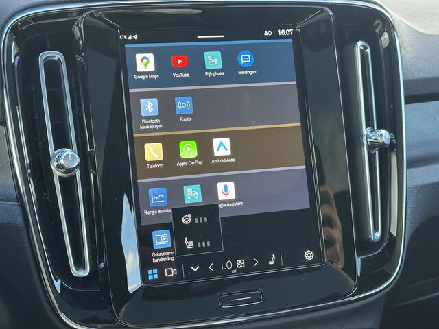 Volvo C40 Recharge Twin Intro Edition 78 kWh Adaptive cruise control / BLIS / 360 Camera / elektr. stoelverstelling / Harman Kardon Audio / Stoel- en stuurverwarming / Keyless Drive