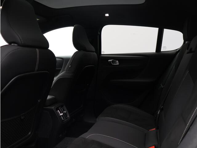 Volvo C40 Recharge AWD Twin Intro Edition 78 kWh / 360 camera / Harman Kardon / Draadloze tel. lader / 20"