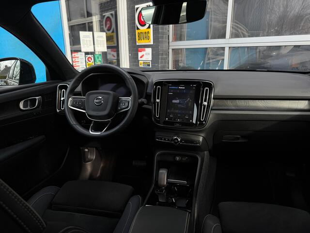 Volvo C40 Recharge Twin Intro Edition 78 kWh | Uitklapbare Trekhaak | Harman & Kardon | Panoramadak |