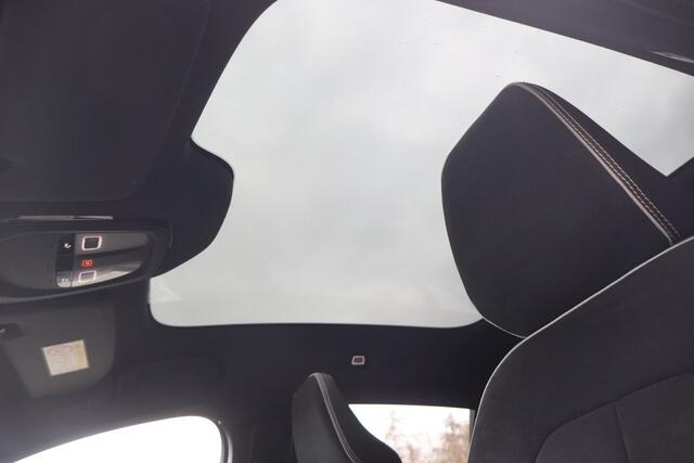 Volvo C40 Recharge Twin Intro Edition 78 kWh - NL- Auto!! Harmon Kardon I Stoel+Stuurverw I Mem. Seats