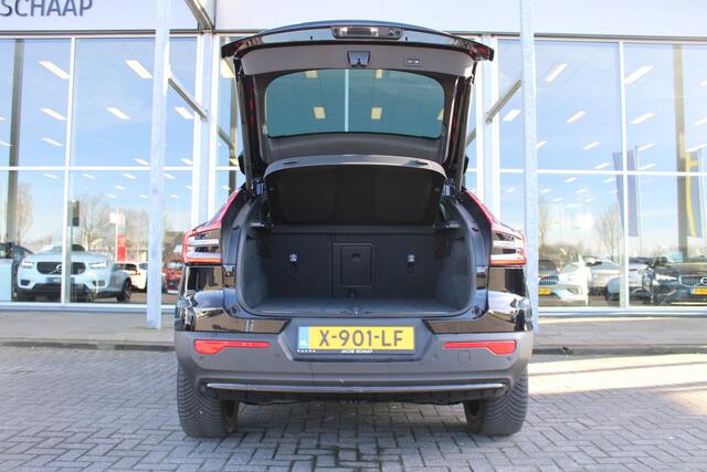 Volvo C40 Single Motor Plus 69 kWh | Camera | Draadloze telefoonlader | Extra getint glas | All-Season banden
