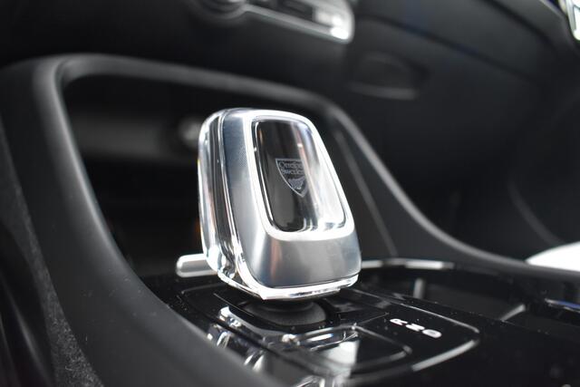 Volvo C40 Recharge Twin 408PK Ultimate 78 kWh | Trekhaak | Woolblend | 20'' | 99% SOH |