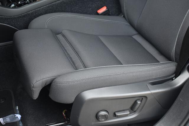 Volvo C40 Recharge Twin 408PK Intro Edition 78 kWh | 360 graden camera | Trekhaak | Elektrische stoelen met geheugen