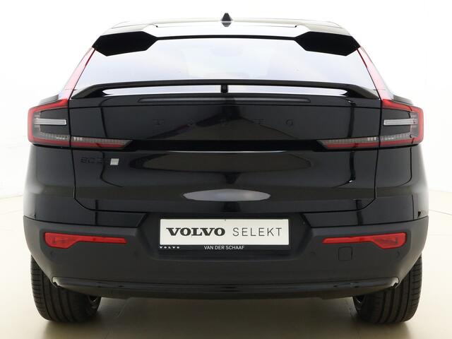 Volvo EC40 Extended Range Plus Black Edition / Nubuck bekleding / Harman en Kardon audio / Elektr. achterklep / Camera / Getint glas /