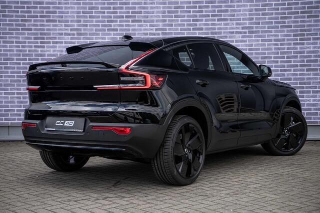 Volvo EC40 Single Motor Extended Range Ultra Black Edition Europa | Adaptive Cruise Control | BLIS | Panoramadak | Harman / Kardon | Nubuck | 360 Camera | 20" | Memory | Elektrische Stoelen | Stoelverwarming voor & achter | Stuuverwarming |