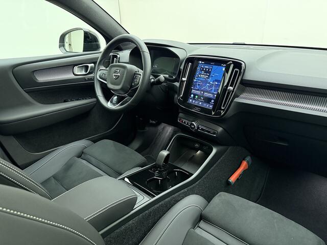 Volvo EC40 Extended Range Ultra / 20'' / Nubuck / Trekhaak / 360 Camera / Elektr. Stoelen / Harman&Kardon Audio / Getint glas / Panoramadak /