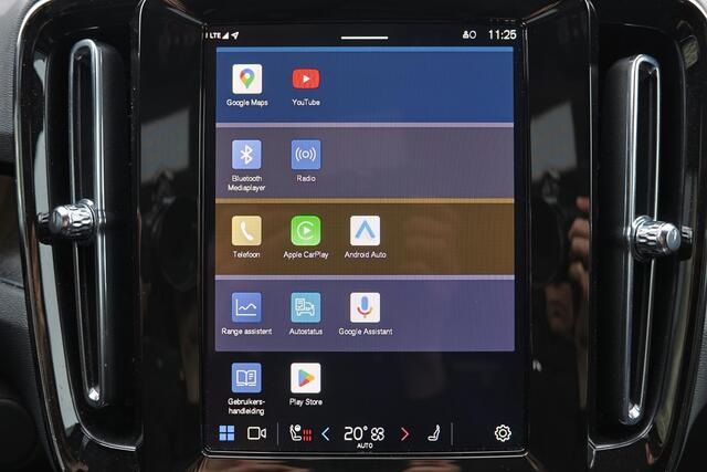 Volvo EC40 Performance Plus 82 kWh - Panoramadak - IntelliSafe Assist & Surround - 360º Camera - Verwarmde voorstoelen, stuur & achterbank - Parkeersensoren voor & achter - Elektr. bedienb. voorstoelen met geheugen links - Draadloze tel. lader - Warmtepomp - Extra g