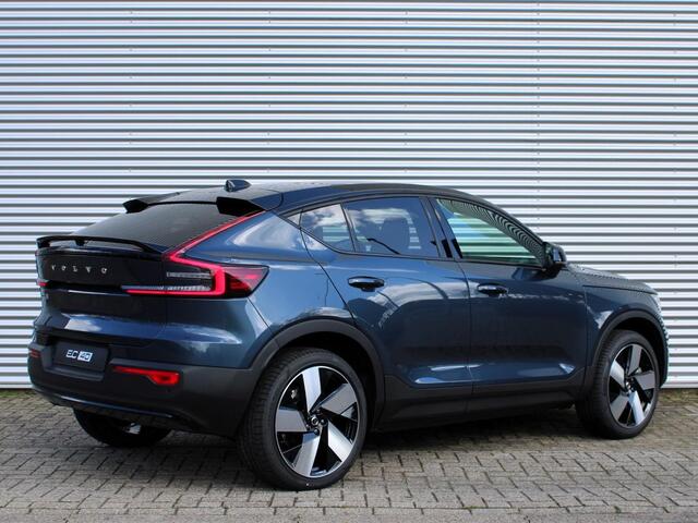 Volvo EC40 Single Motor Extended Range Plus Europa Automaat / Dak Glossy Black / 20" velgen / Privacy Glass / Microtech Nubuck bekleding