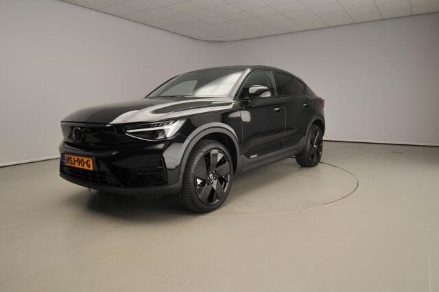 Volvo EC40 Single Motor Plus Black Edition 70 kWh | Pano | Camera | Harman/Kardon