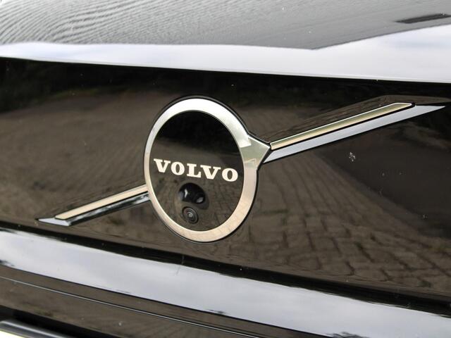 Volvo EX30 Single Motor Extended Range Ultra Automaat / Breeze Blue Interieur / Panoramisch Dak / 360* Camera / Extra Getint Glas / Harman Kardon