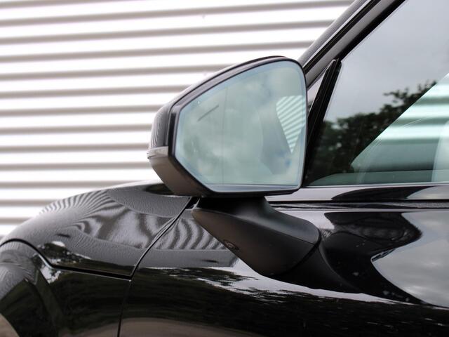 Volvo EX30 Single Motor Extended Range Ultra Automaat / Breeze Blue Interieur / Panoramisch Dak / 360* Camera / Extra Getint Glas / Harman Kardon