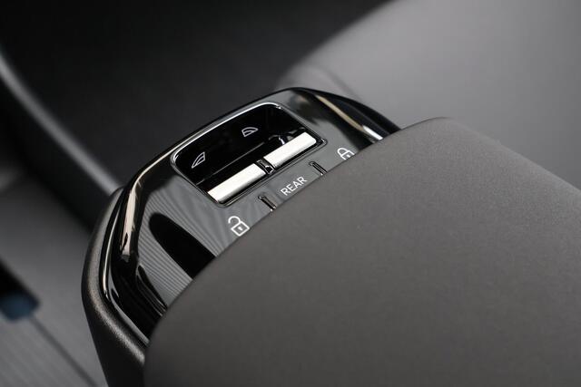 Volvo EX30 Single Motor Extended Range Plus 69 kWh - Climate Pack - Harman/Kardon audio - Extra getint glas - 20' LMV