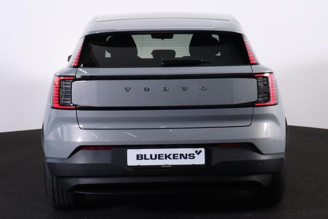Volvo EX30 Single Motor Plus 51 kWh - Adaptive cruise control - Parkeercamera achter - Apple Carplay & Android Auto - Parkeersensoren achter - Extra getint glas - 18' LMV
