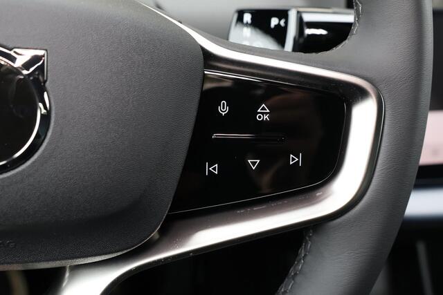 Volvo EX30 Single Motor Extended Range Plus 69 kWh - 20' LMV - Getint glas v.a. B-stijl - Adaptive Cruise Control - Pilot Assist - BLIS dodehoekassistentie - Harman Kardon audio - Keyless Drive - Elektr. bedienbare achterklep - Parkeersensoren voor & achter - Parkee