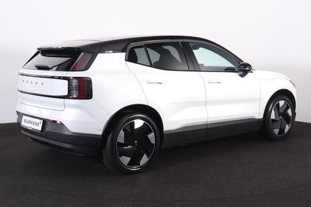 Volvo EX30 Extended Range Ultra 69 kWh - Panoramadak - Climate Pack - Harman/Kardon audio - Parkeercamera achter - Extra getint glas - 19' LMV
