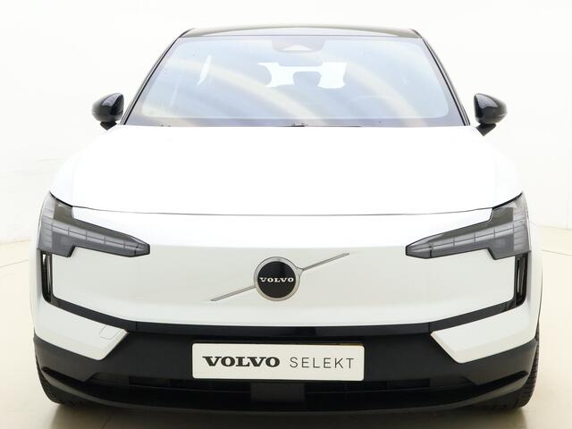 Volvo EX30 Single Motor Extended Range Plus 69 kWh | All Season banden | Stoelverwarming | Extra getint glas