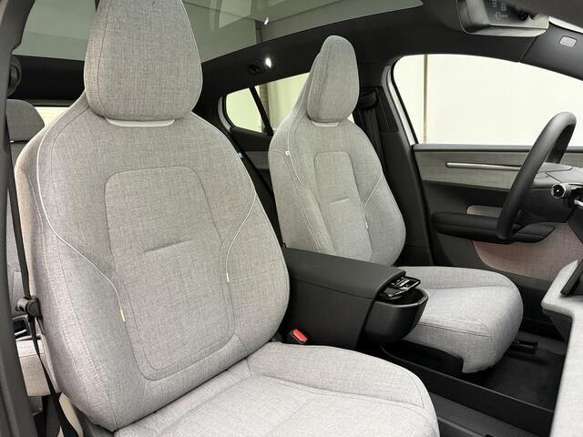 Volvo EX30 Twin Motor Perform. Ultra Europa Sport / NIEUW / DIRECT LEVERBAAR / WOOL BLEND / 20" 5-Y-SPAAKS / BLACK PACK / GETINT GLAS /