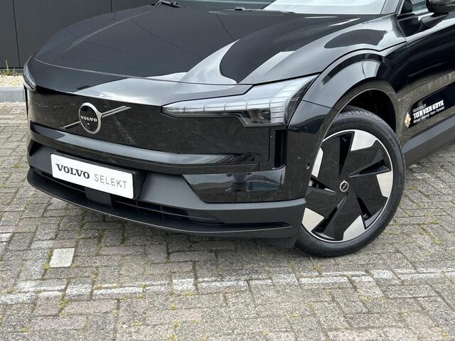 Volvo EX30 Single Motor Extended Range Ultra 69 kWh / Panoramadak / 360 Camera / Harman Kardon / Extra getint Glas / Elektrische Stoelen / Keyless / BLIS /