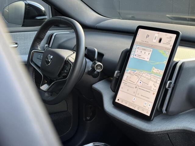 Volvo EX30 Single Motor Plus 51 kWh Stoel- en stuurverwarming / Harman & Kardon / camera / Elek. kofferbak / Dode hoek / Wool blend /