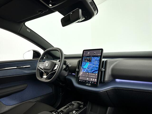 Volvo EX30 Single Motor Extended Range Ultra 69 kWh | Panoramadak | 360° camera | Harman Kardon | Stoel- en Stuurverwarming
