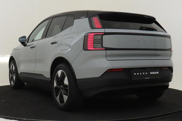 Volvo EX30 SINGLE MOTOR PLUS 51 kWh -CLIMATE|CARPLAY|CAMERA|ADAP.CRUISE|HARMAN/KARDON|PRIVACY.GLAS