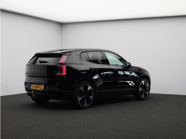 Volvo EX30 Single Motor Extended Range Ultra 69 kWh / Trekhaak / 20" Wielen / Climate Pack / Panoramadak / 360 Camera / Getint Glas / Elektrische Stoelen / Keyless /