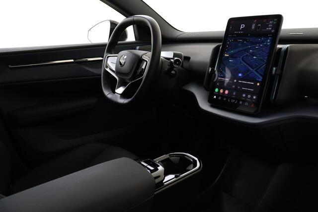 Volvo EX30 SINGLE MOTOR EXTENDED RANGE ULTRA 69 kWh PANO.DAK|HARMAN/KARDON|360°CAM|AUT.INPARKEREN|CLIMATE|20"|PRIVACY.GLAS|TREKHAAK