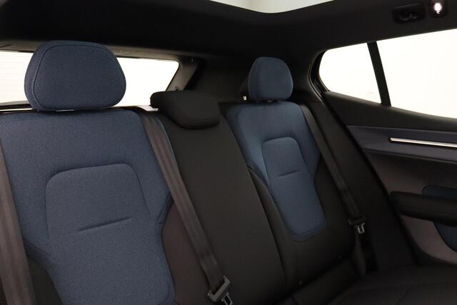 Volvo EX30 TWIN MOTOR PERFORMANCE ULTRA EUROPA SPORT 69 kWh -PANO.DAK|HARMAN/KARDON|360°CAM|AUT.INPARKEREN|BLIS|20"|PRIVACY.GLAS