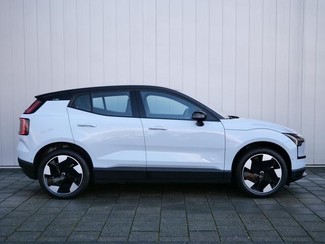 Volvo EX30 Single Motor Extended Range Ultra 69 kWh 272 Pk Automaat Navi / Pano-dak / Leer / 2 x Camera / DAB / Apple Carplay / SOH 98,6 %