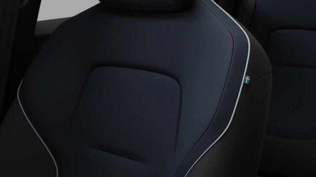 Volvo EX30 Single Motor Extended Range Plus Europa 69 kWh | Elektrisch Verstelbare Voorstoelen | Stuur-/Stoelverwarming | 20" | Adaptieve Cruise Control | BLIS | Getint Glas |