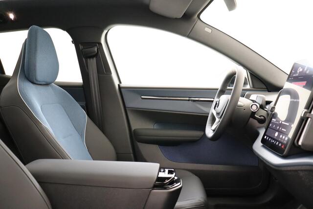 Volvo EX30 SINGLE MOTOR EXTENDED RANGE ULTRA 69 kWh -PANO.DAK|HARMAN/KARDON|POWER-SEATS|360°CAM|AUT.INPARKEREN|CLIMATE|PRIVACY.GLAS|20"