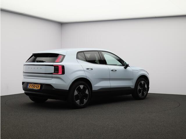 Volvo EX30 Single Motor Core 51 kWh / Stoel- +Stuurwielverwarming / Achteruitrijcamera / Blis / Cruise Control Adaptief / Apple CarPlay & Android Auto
