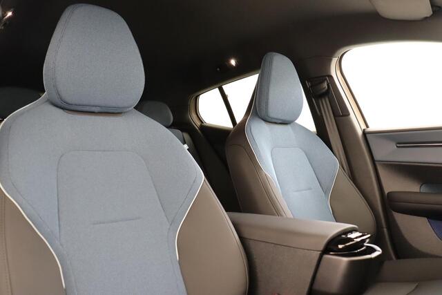 Volvo EX30 SINGLE MOTOR EXTENDED RANGE PLUS EUROPA 69 kWh -PANO.DAK|HARMAN/KARDON|POWER-SEATS|PRIVACY.GLAS|20"