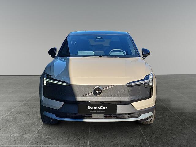 Volvo EX30 Cross Country Twin Motor Performance Ultra 69 kWh | Panoramadak | AWD | 360 graden camera | Elektrisch verstelbare voorstoelen |