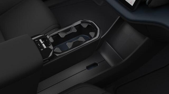 Volvo EX30 Single Motor Extended Range Plus Black Edition Europa | Power Seats | Stuur & Stoelverwarming | Harman/Kardon | Digital Key | Parkeercamera | Adaptive Cruise Control | BLIS | Elektrische achterklep | Google |