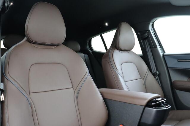 Volvo EX30 SINGLE MOTOR EXTENDED RANGE PLUS EUROPA 69 kWh -ELEK.STOELEN|HARMAN/KARDON|PRIVACY.GLAS|20"|LEDER