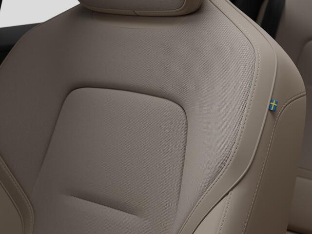 Volvo EX30 P3 Long Range Plus Europa 69 kWh | Parkeercamera | Harman Kardon | Stoel- en Stuurverwarming | Elektrische stoelen