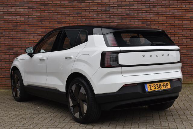 Volvo EX30 Extended Range 272PK Plus 69 kWh | Trekhaak | All-Season | Climate |