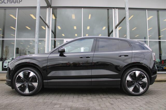 Volvo EX30 Single Motor Extended Range Ultra 69 kWh | 360 Camera | Panoramadak | Adapt. Cruise | Verw. Stoel + Stuurwiel | El. Stoelen | 20" LMV | Extra getint glas |