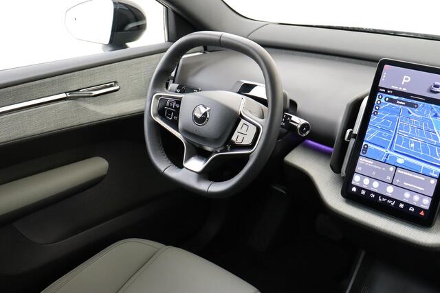 Volvo EX30 TWIN MOTOR PERFORMANCE ULTRA 69 kWh *FULL OPTIONS!* -PANO.DAK|HARMAN/KARDON|360°CAM|CLIMATE|POWER-SEATS|AUT.INPARKEREN|TREKHAAK|20"|PINE
