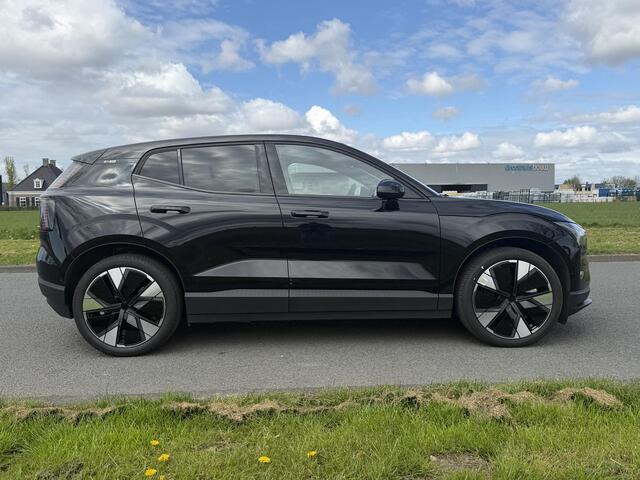 Volvo EX30 Twin Motor Performance Ultra 69 kWh | SOH 92,3% | Warmtepomp | Harman\ Kardon | Apple Carplay/Android Auto | Cruise control | DAB | Panoramadak | 360 camera |