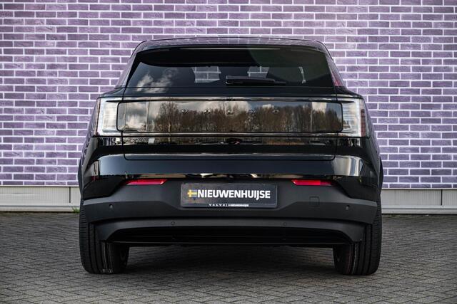 Volvo EX30 P5 Long Range Plus Black Edition Europa 69 kWh | Adaptive Cruise Control | Stoel + Stuurverwarming | elektr. stoelen | camera | Getint Glas | Harman Kardon Audio | BLIS Dodehoek Detectie |