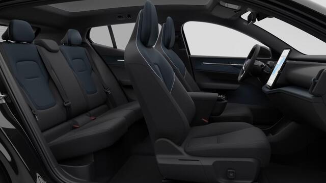 Volvo EX30 P5 Long Range Ultra Black Edition Europa 69 kWh | Panoramadak | Power Seats | Harman / Kardon | 360 Camera | 22KW lader | BLIS |