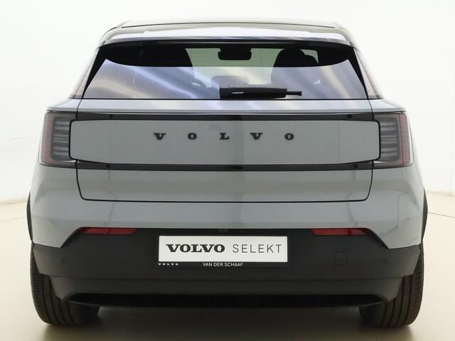 Volvo EX30 Extended Range Plus Europa / Pine Interieur / Zwart dak / 20'' / Getint glas / Elektr. Stoelen / Harman&Kardon Audio / Stoel + Stuurw. Verwarming / ACC / BLIS /